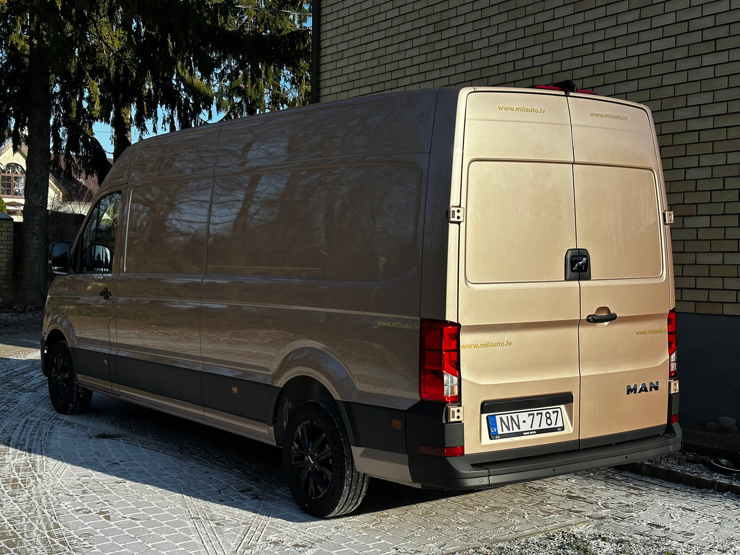MAN Maxi LED