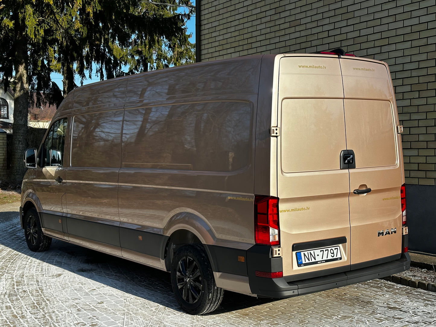 MAN Maxi LED