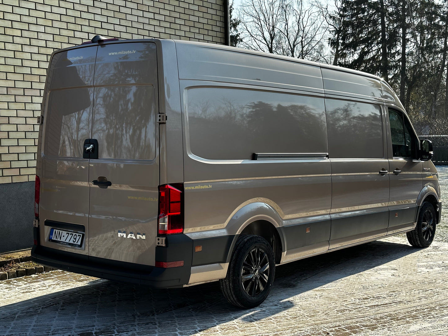 MAN Maxi LED